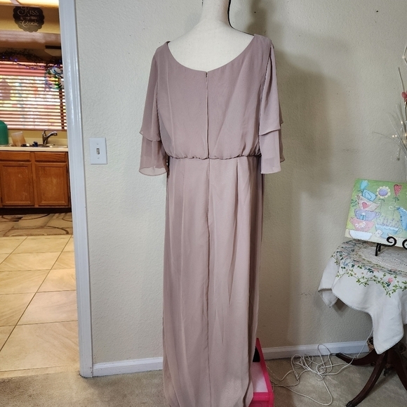 A & W Bridal Dress - Picture 6 of 9